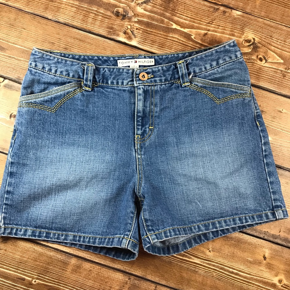 Tommy Hilfiger Women’s Jean Shorts Size 8